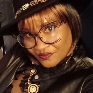 Meet your Posher, Natasha